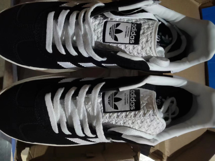 Women sneaker shoes, with box, size 35.5-42, SS60-459-673