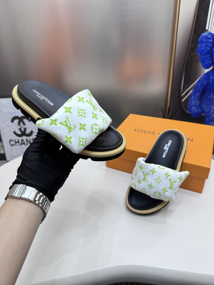 Women  flat slippers shoes,,size 35-42, SS60-126-128