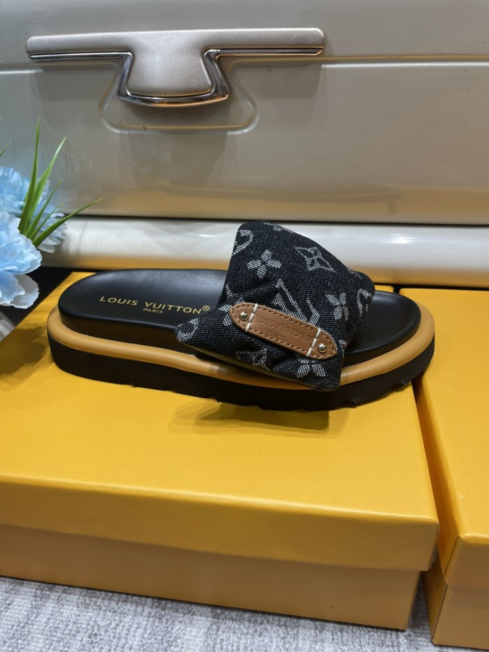 Women  flat slippers shoes,,size 35-42, SS60-246