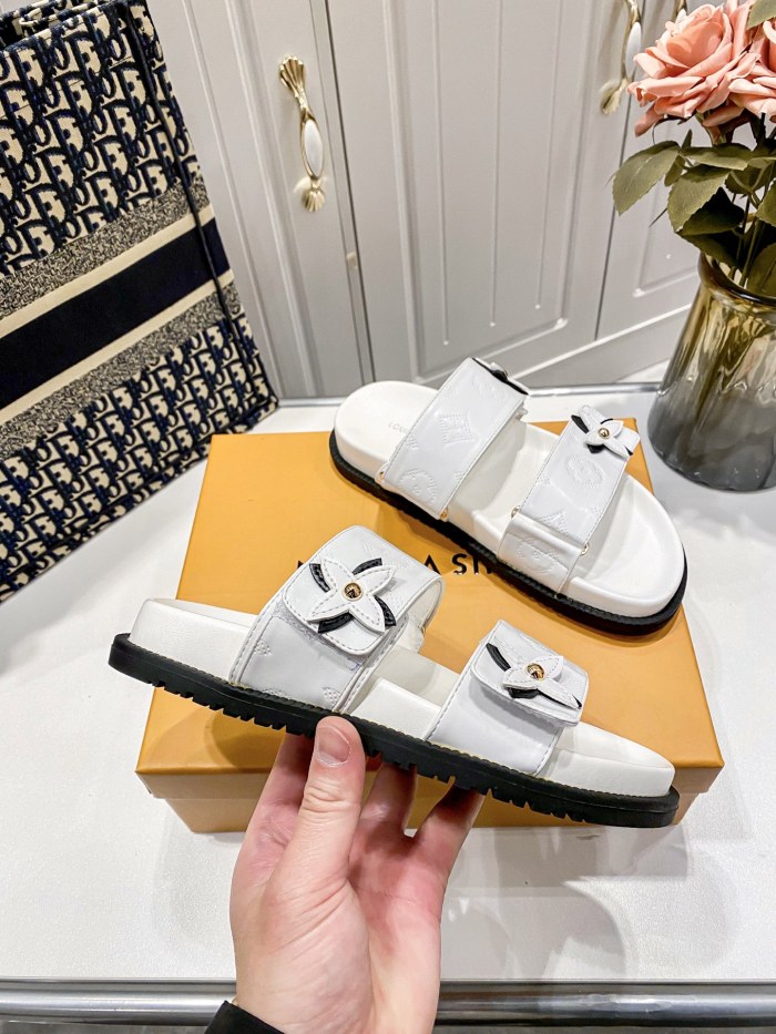 Women  flat slippers shoes,,size 35-40, SS60-123-125