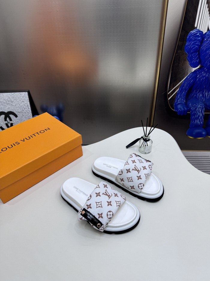 Women  flat slippers shoes,,size 35-40, SS60-352-357