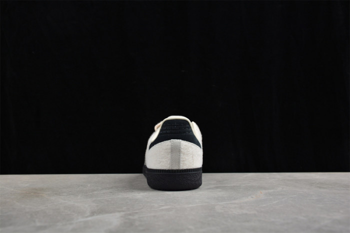Women runner sneaker shoes,  with box,size 36-42，SS60-3018