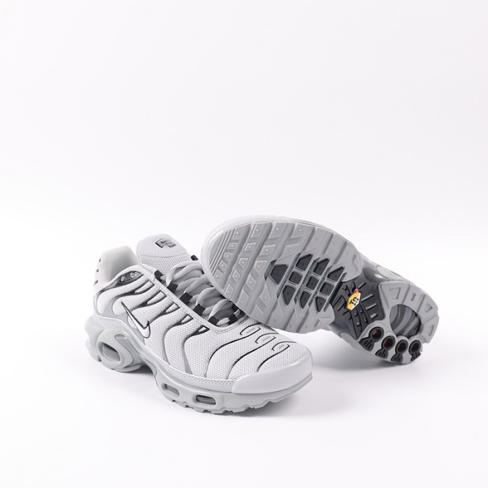 Men runner sneaker shoes,  with box,size 39-48，SS60-3028