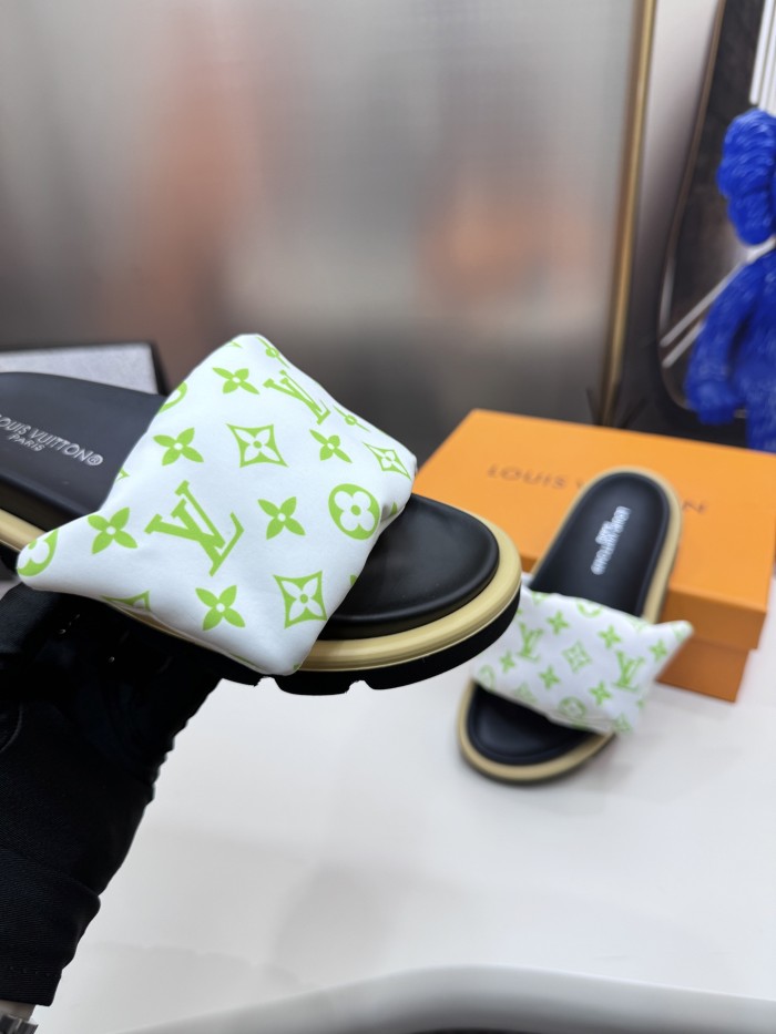 Women  flat slippers shoes,,size 35-42, SS60-126-128