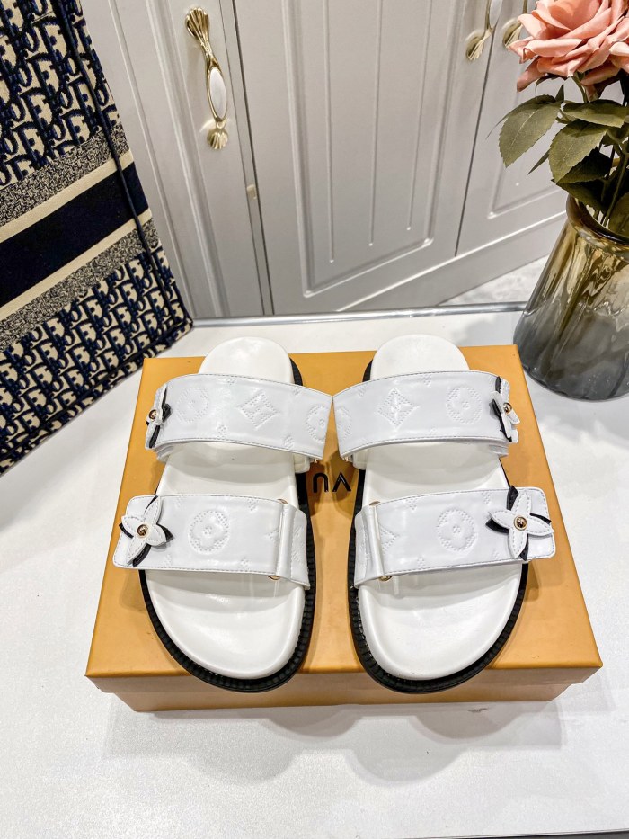 Women  flat slippers shoes,,size 35-40, SS60-123-125