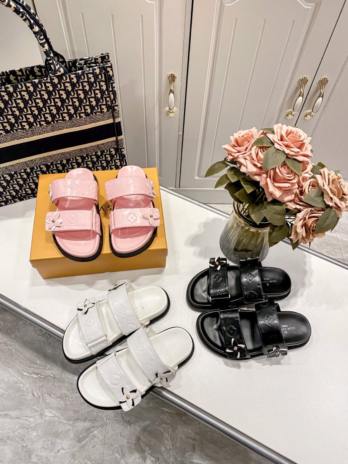 Women  flat slippers shoes,,size 35-40, SS60-123-125