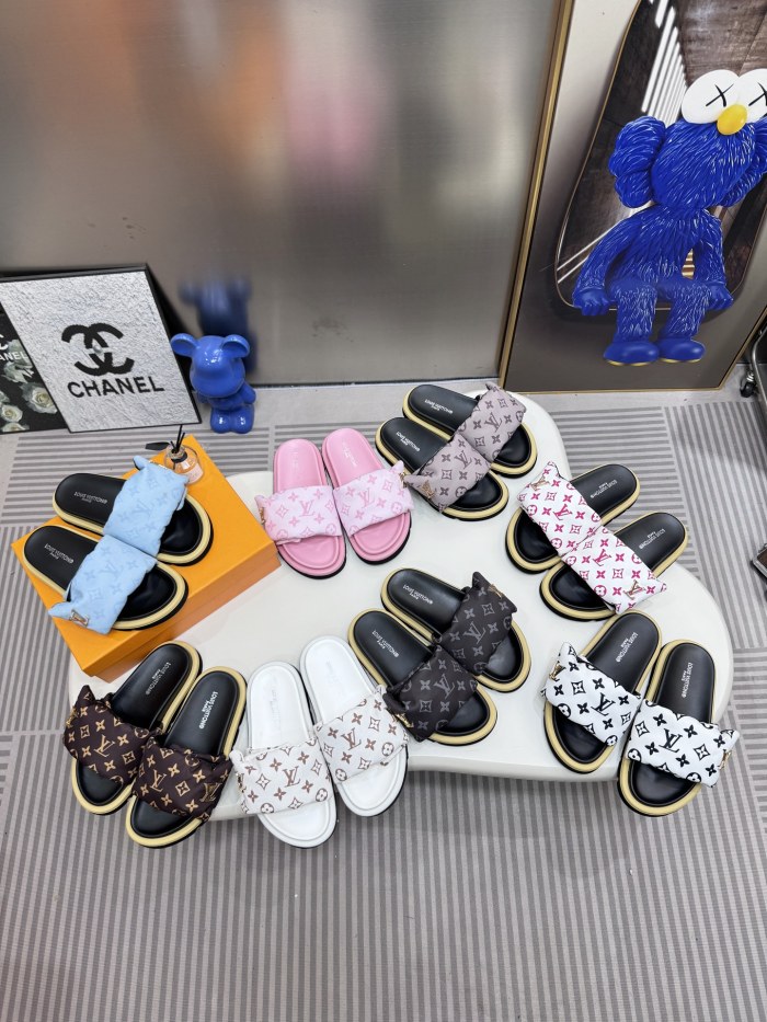 Women  flat slippers shoes,,size 35-42, SS60-344-351