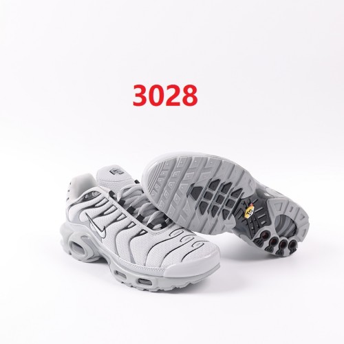 Men runner sneaker shoes,  with box,size 39-48，SS60-3028