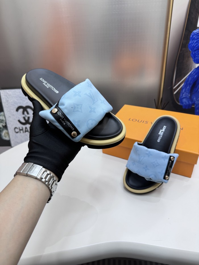 Women  flat slippers shoes,,size 35-40, SS60-352-357