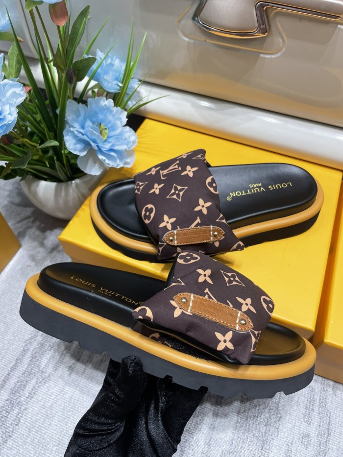Women  flat slippers shoes,,size 35-42, SS60-248