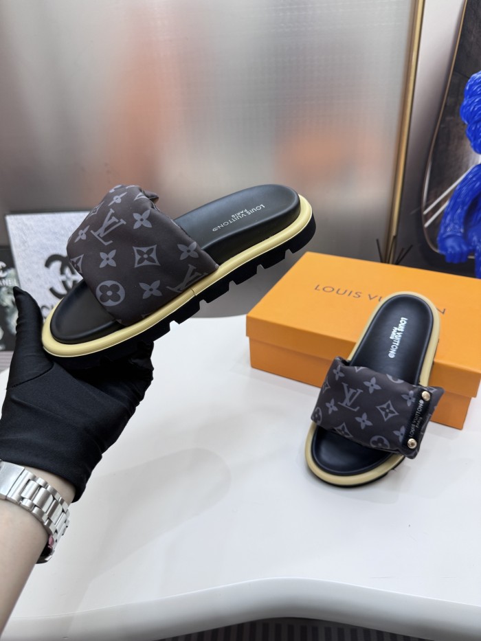 Women  flat slippers shoes,,size 35-40, SS60-352-357