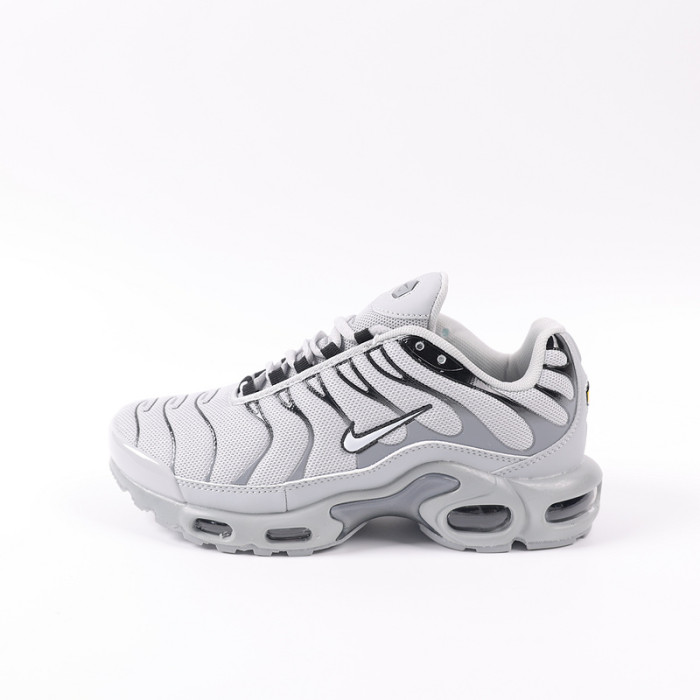 Men runner sneaker shoes,  with box,size 39-48，SS60-3028