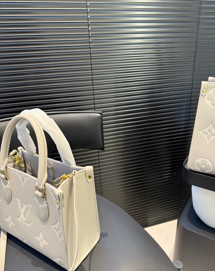 Split leather bag ,3A , no box,  B68-116-117