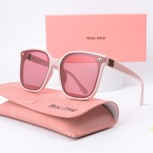 Blue light blocking sunglasses with the box and case ,G25-1412-1418