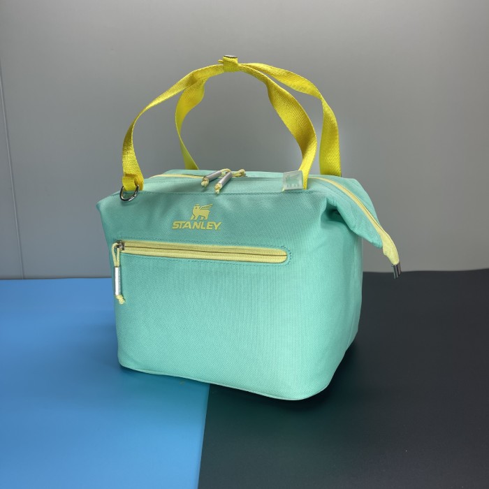 Outdoor waterproof portable travel bag and lunch bag,size 24*21cm,B50-27-35