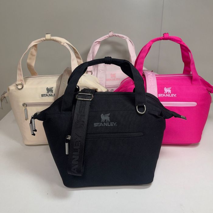 Outdoor waterproof portable travel bag and lunch bag,size 24*21cm,B50-27-35