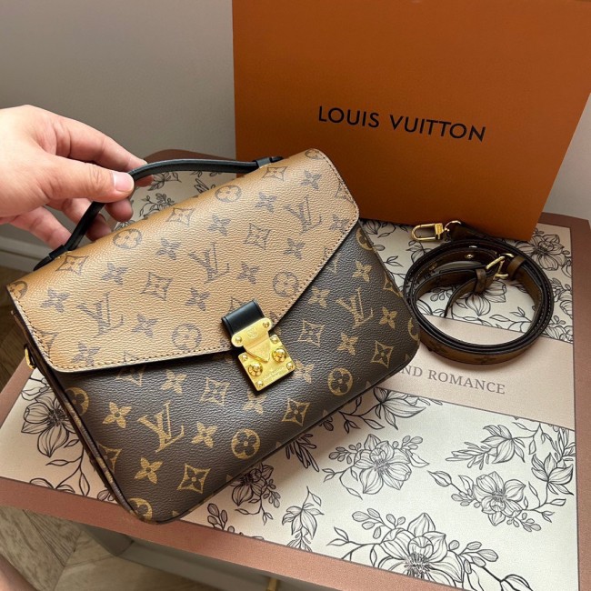 Split leather bag ,3A , size 25x18cm,no box, B68-121-122