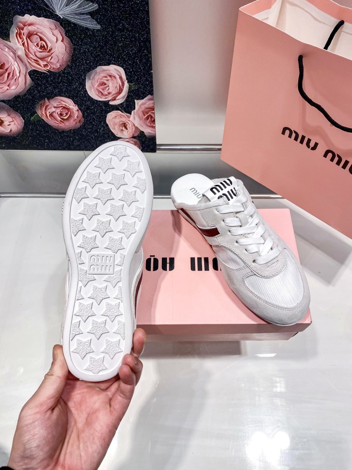 Women flat shoes,size 35-40, with box，SS70-219