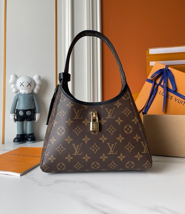 Split leather bag ,4A , size 15*12*28cm, no box,  B80-33-35
