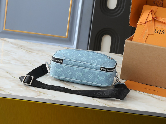 Split leather bag ,4A , size 24*16*8 cm, no box,  B75-246