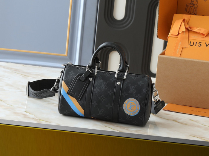 Split leather bag ,4A , size 25*15*11 cm, no box,  B75-241-245