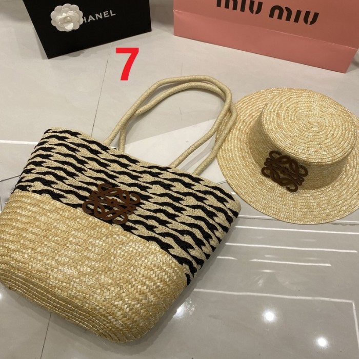 Fashion hat 🏖️➕ straw bag ⛱️ set  ,no box. HX40-7-11