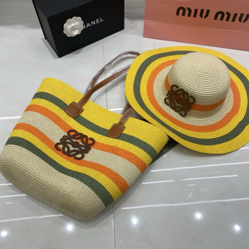 Fashion hat 🏖️➕ straw bag ⛱️ set  ,no box. HX40-15-19