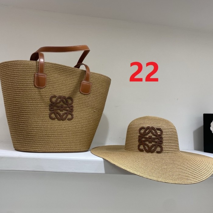 Fashion Tassel hat 🏖️➕ straw bag ⛱️ set  ,no box. HX40-20-23