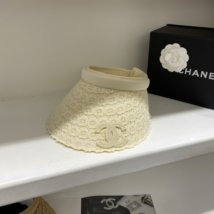 Fashion hat 🏖️➕ straw bag ⛱️ set  ,no box. HX40-54