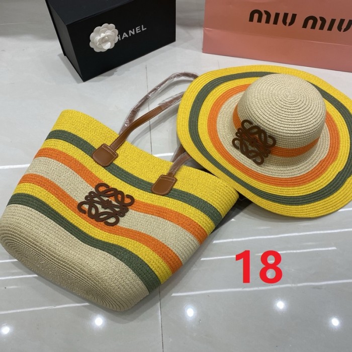 Fashion hat 🏖️➕ straw bag ⛱️ set  ,no box. HX40-15-19