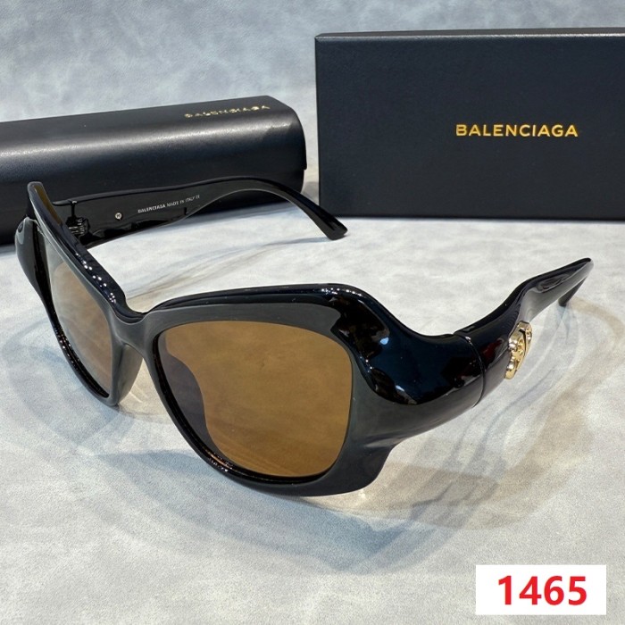 Blue light blocking sunglasses with the box and case ,G25-1464-1469