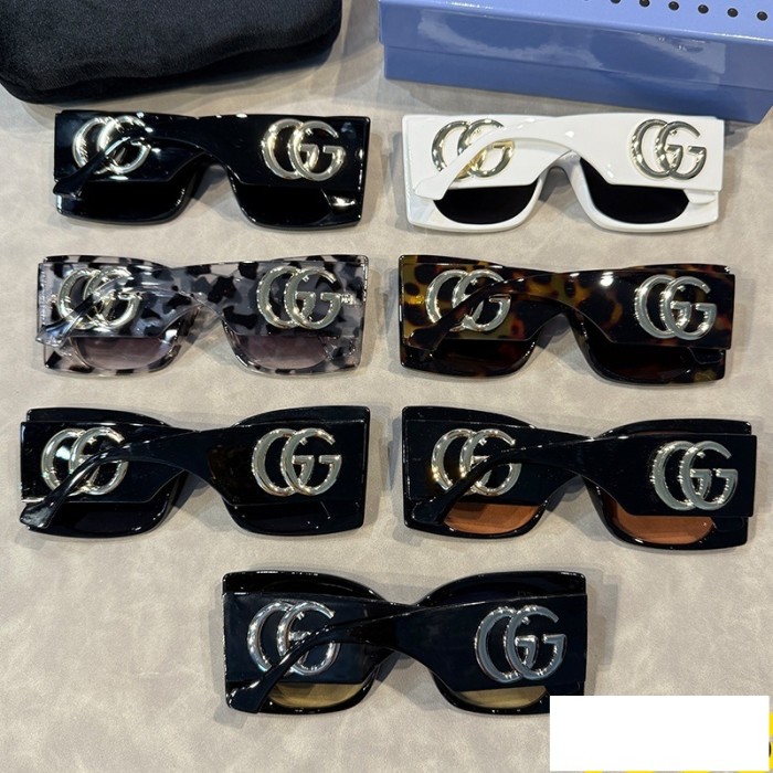Blue light blocking sunglasses with the box and case ,G25-1419-1425