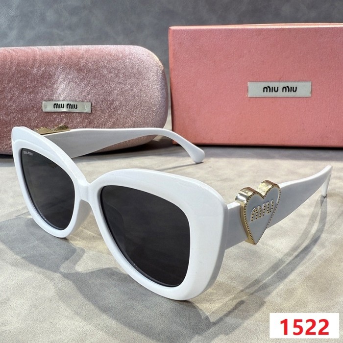 Blue light blocking sunglasses with the box and case ,G25-1519-1524