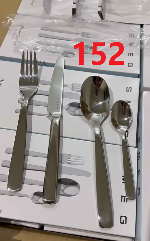 Four-piece tableware set,  with box, CUP21-152