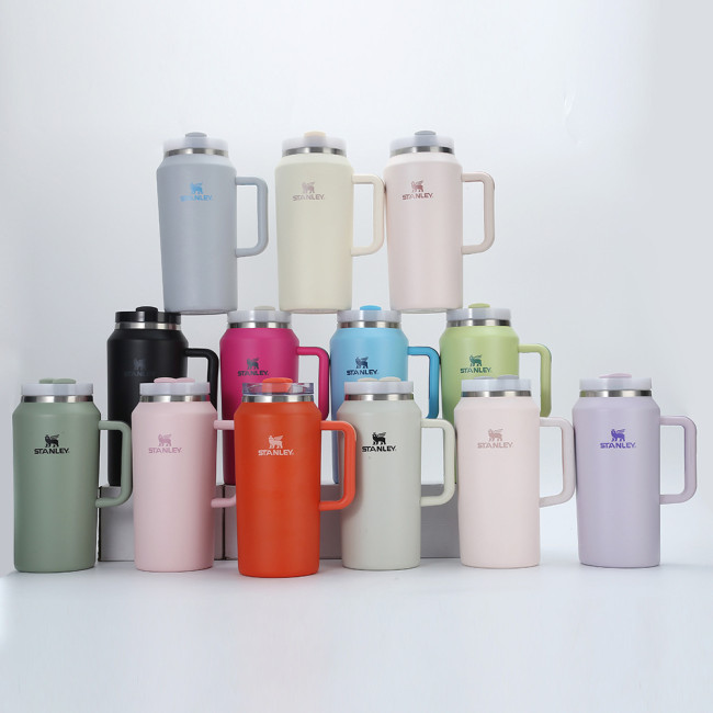 64 OZ Vacuum cup, 1.9L, with box, CUP21-125-137
