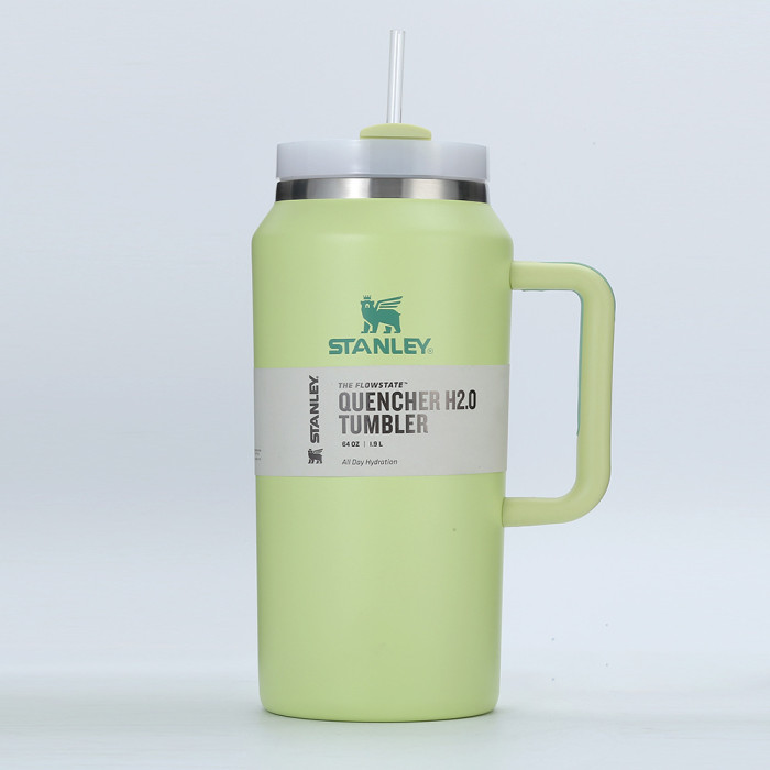 64 OZ Vacuum cup, 1.9L,  with box, CUP21-125-137
