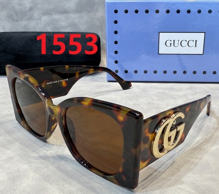 Blue light blocking sunglasses with the box and case ,G25-1547-1553