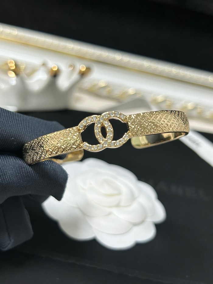 Bracelet bangle jewelry ,with box,  J25-105
