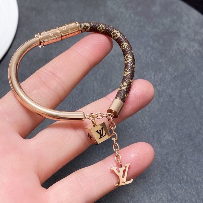 Bracelet bangle jewelry ,with box,  J25-80