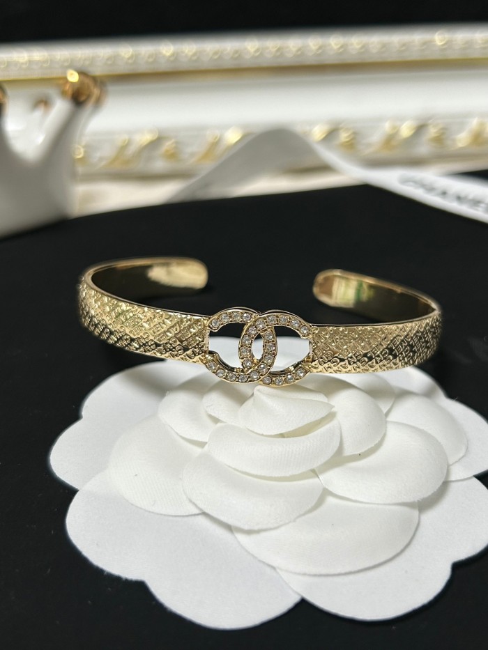 Bracelet bangle jewelry ,with box,  J25-105