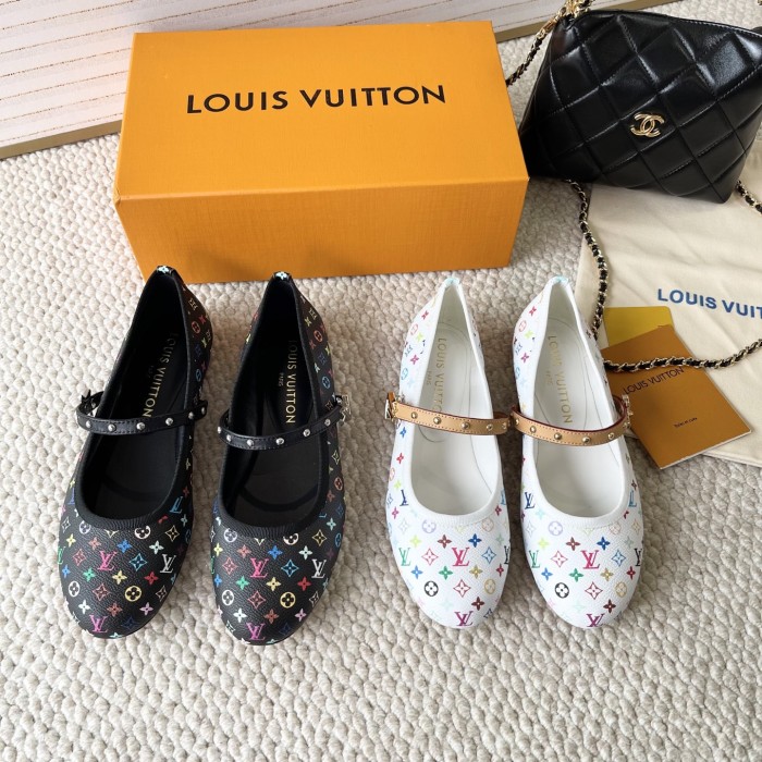 Women flat shoes,  size 34-42, SS50-150-151