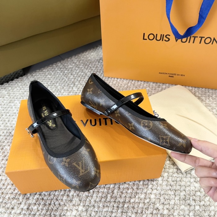 Women flat shoes,  size 34-42, SS50-223