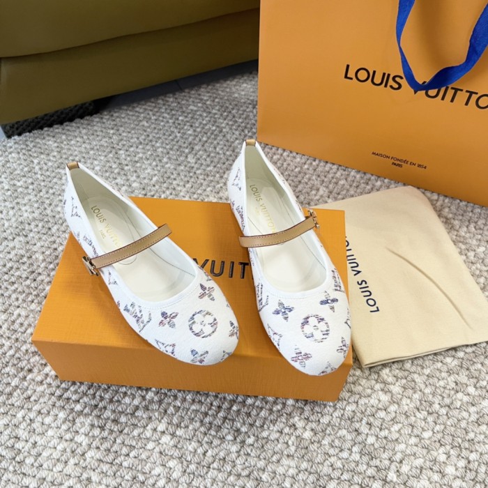 Women flat shoes,  size 34-42, SS50-221
