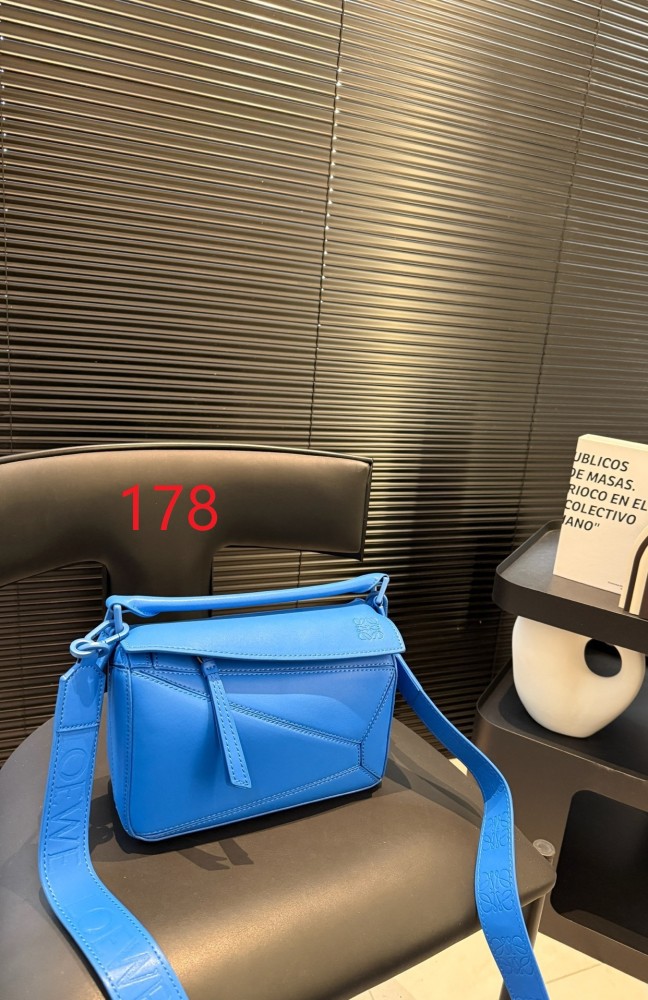 Split leather bag ,4A , size 24*16cm,no box,  B88-177-183