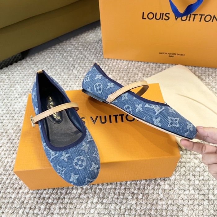 Women flat shoes,  size 34-42, SS50-222