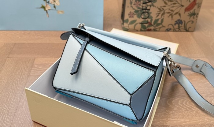 Split leather bag ,4A , size 24*15cm,no box,  B88-195-204