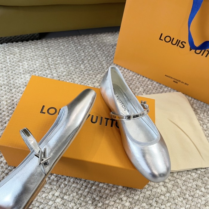 Women flat shoes,  size 34-42, SS50-220
