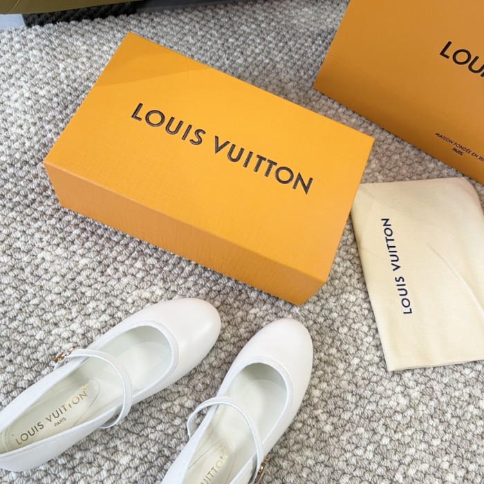 Women flat shoes,  size 34-42, SS50-218
