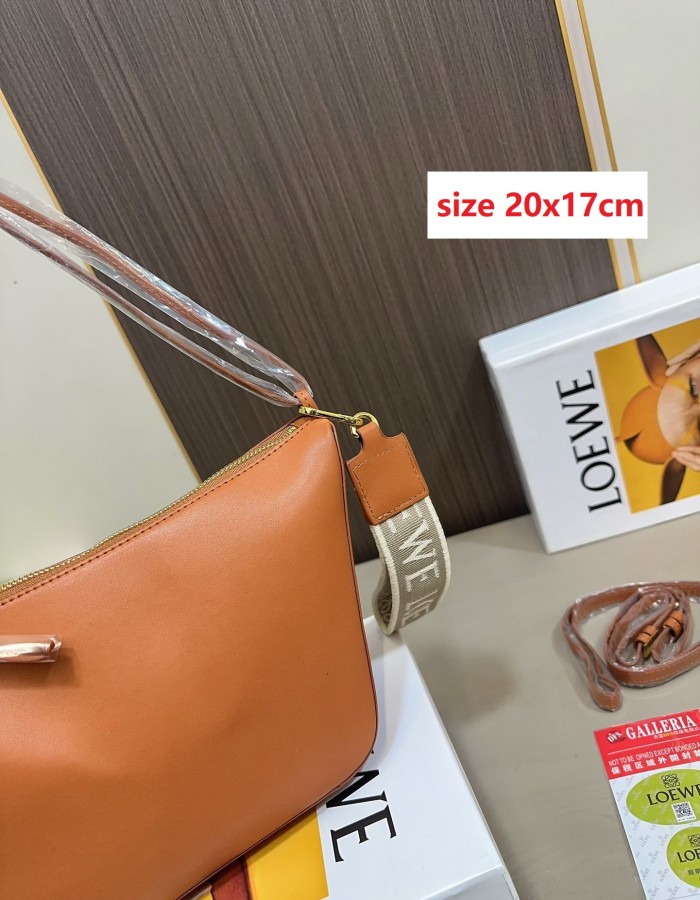 Split leather bag ,3A ,size 20x17cm,no box,  B75-269