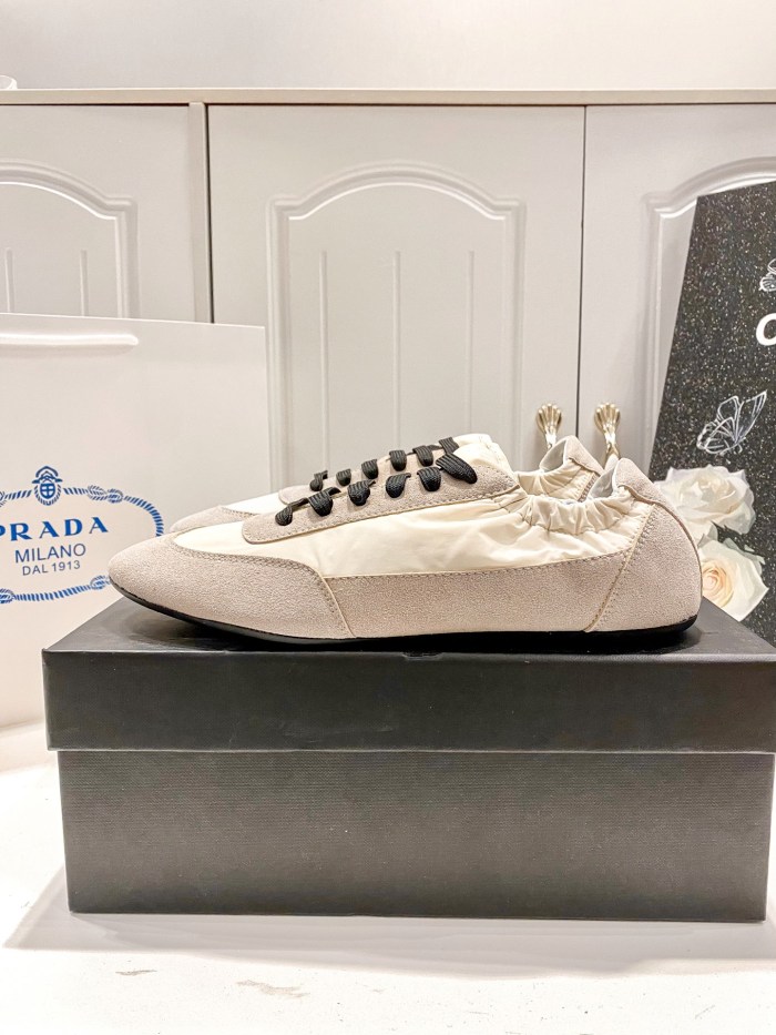 Women runner flat shoes,  size 35-40, SS70-232